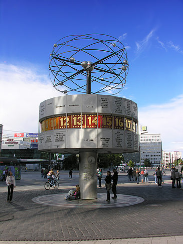 Alexanderplatz Weltzeituhr Foto 