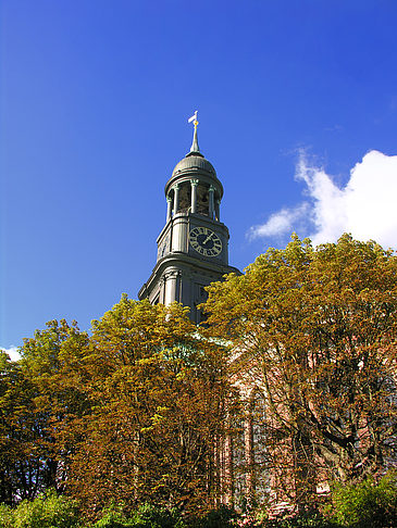 St. Michaelis Kirche - Turm Fotos