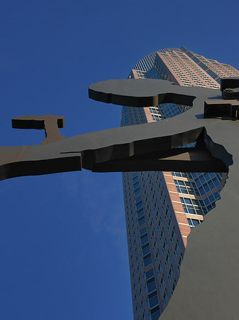 Fotos Hammering Man von unten | Frankfurt am Main