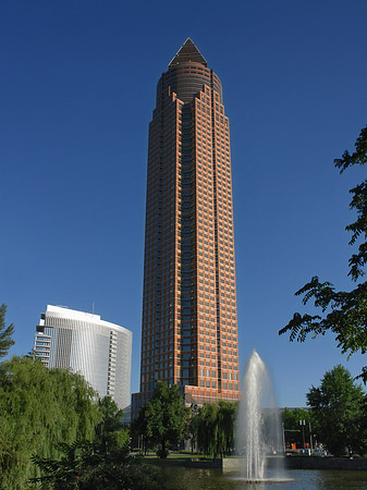 Fotos Messeturm mit Ludwig-Erhard-Anlage | Frankfurt am Main