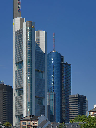 Commerzbank mit Maintower Fotos