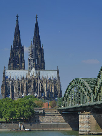 Foto Hohenzollernbrücke beim Kölner Dom - Köln