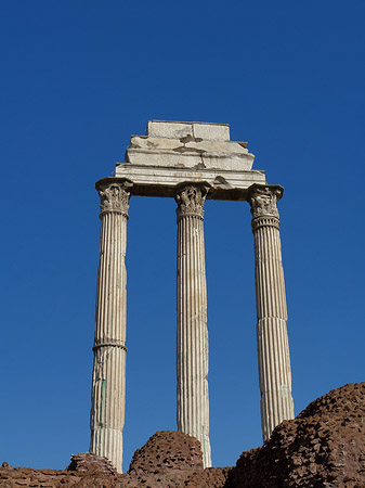 Säulen am Dioskurentempel