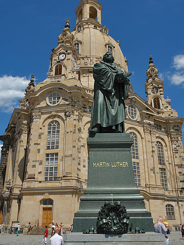 Frauenkirche und Lutherdenkmal