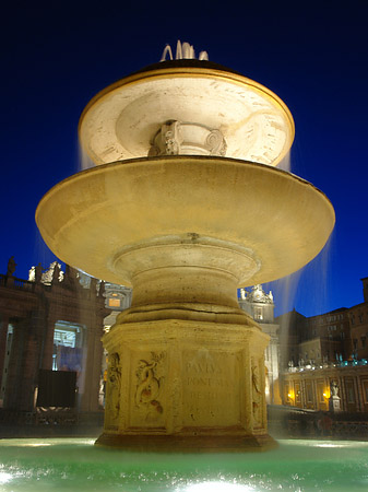 Fotos Brunnen auf dem Petersplatz