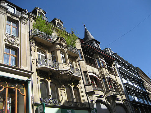 Gebäude