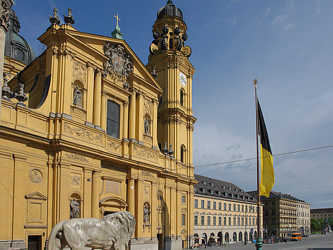 Fotos Theatinerkirche | München