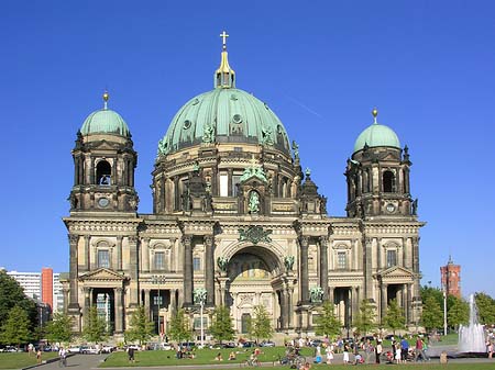 Lustgarten und Berliner Dom Fotos