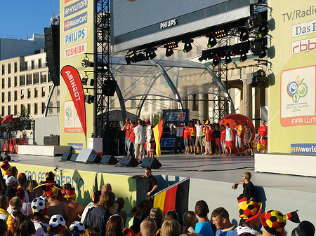 Fotos Bühne auf dem Fanfest