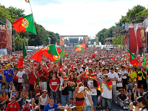 Blick Richtung Siegessäule - England Portugal