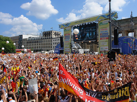 Foto Fanfest - Menchenmasse