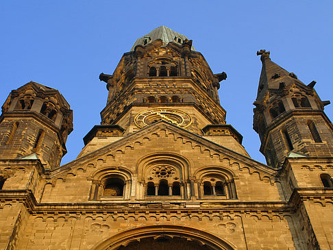 Foto Turm aus der Vogelperspektive