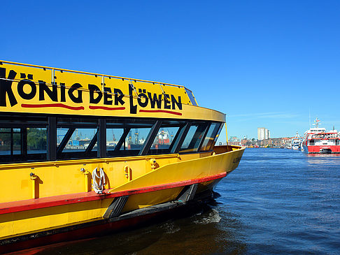 Foto Fähre zum König der Löwen - Hamburg