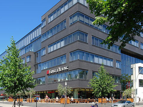 Ernst and Young - Geschäftsstelle Foto 