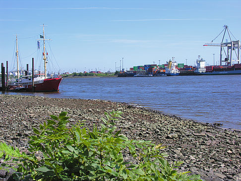 Strand und Hafen von Övelgönne Fotos