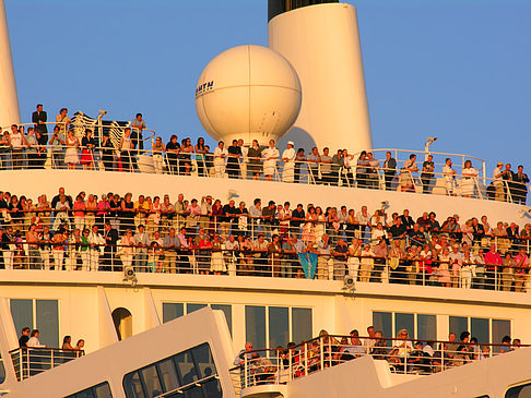 Foto Queen Mary 2 - Hamburg