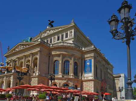 Oper mit Laterne
