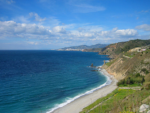 Küste bei Nerja Foto 