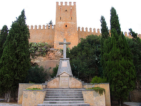 Die Festungsmauern Fotos