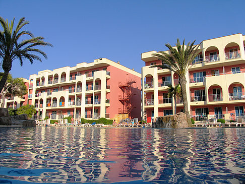 Foto Hotel mit Pool - 