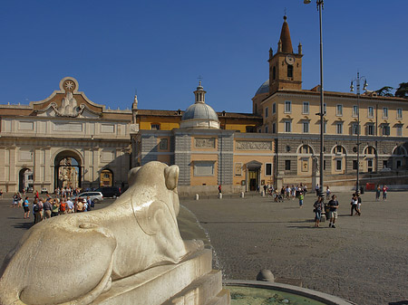 Foto Porta del Popolo mit Löwenbrunnen - Rom