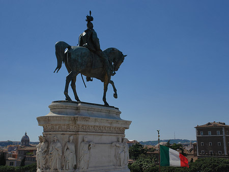 Bronzestatue von Victor Emmanuel