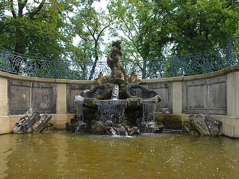 Fotos Delphinbrunnen