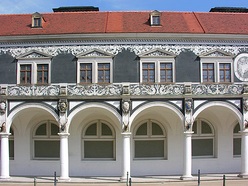 Langer Gang am Stallhof Fotos