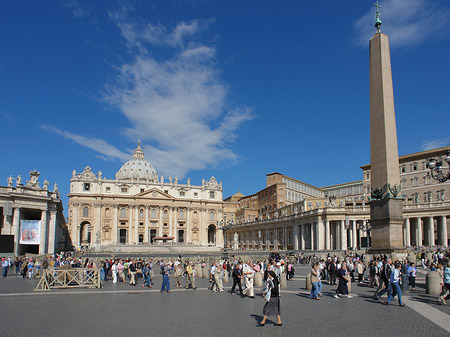 Foto Brunnen mit Petersdom - 