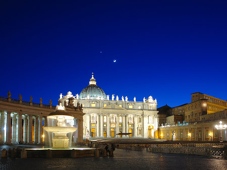 Foto Petersplatz bei Nacht - 