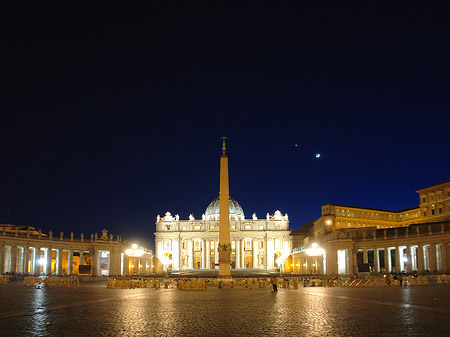 Petersplatz bei Nacht