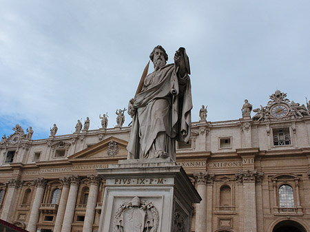 Fotos Statue des Heiligen Paulus