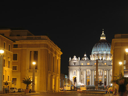 Vatikan bei Nacht