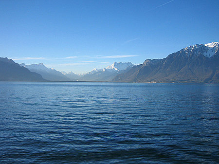 Foto Blick über Wasser - Vevey